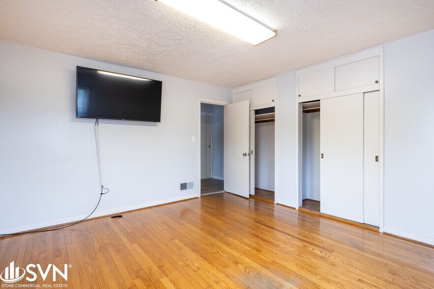 More Photos Of 331 Versailles Rd, Frankfort Office For Sale