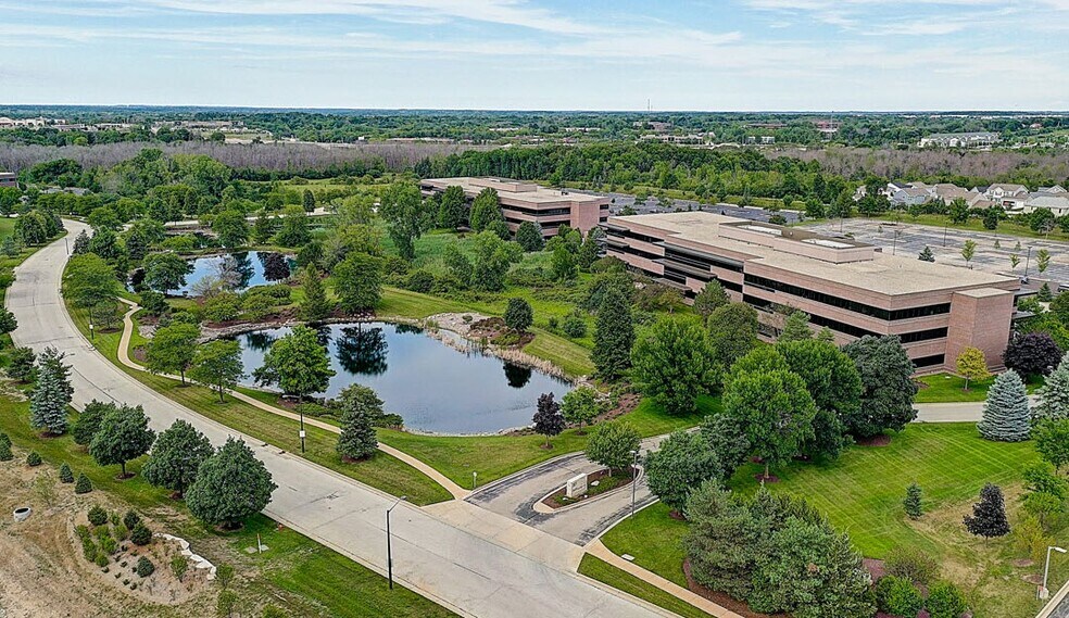 More Photos Of W126N7338 Flint Rd, Menomonee Falls Office For Lease