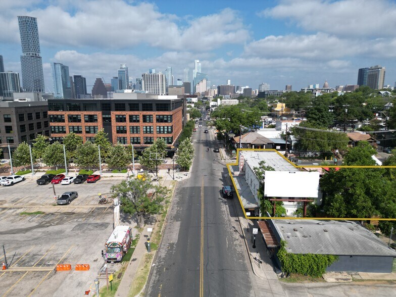 More Photos Of 1500 E 6th St, Austin Storefront Retail Residential For Sale