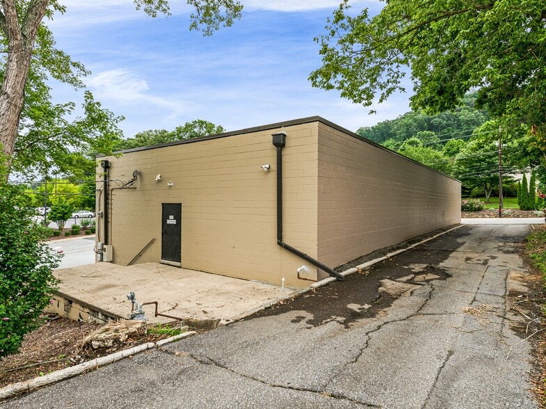 More Photos Of 373 Biltmore Ave, Asheville Medical For Lease