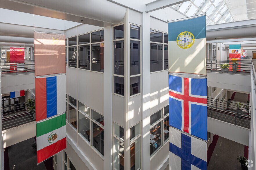 More Photos Of 4 Research Way, Princeton Unknown For Lease