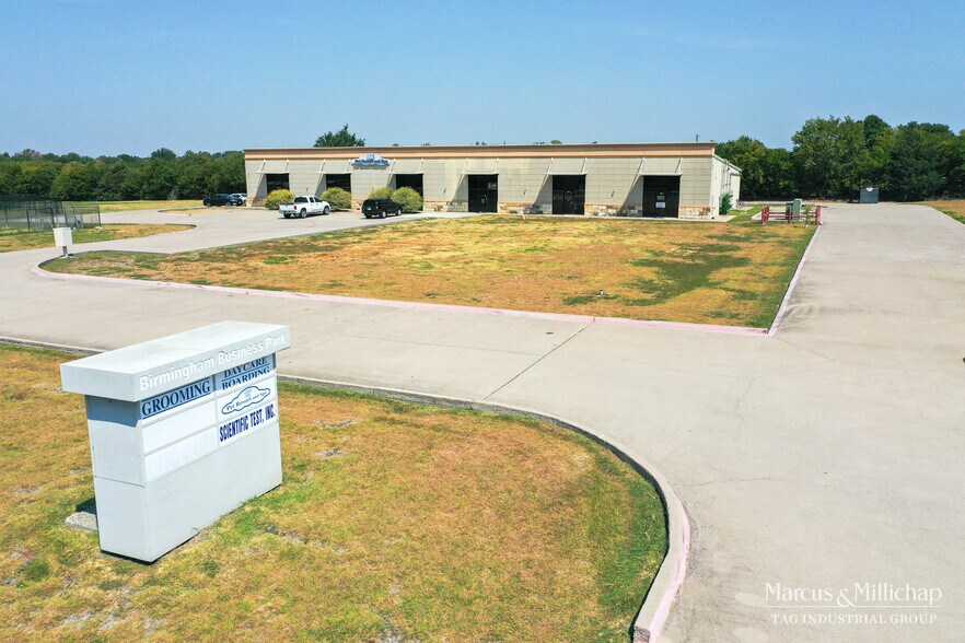 More Photos Of 809 Boaz Cir, Wylie Industrial For Sale