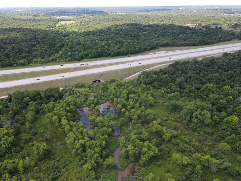 More Photos Of 7101 S Indian Meridian, Choctaw Specialty For Sale