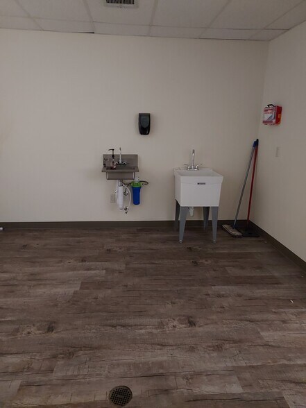 More Photos Of 1754-1774 Texas St, Natchitoches Office For Lease