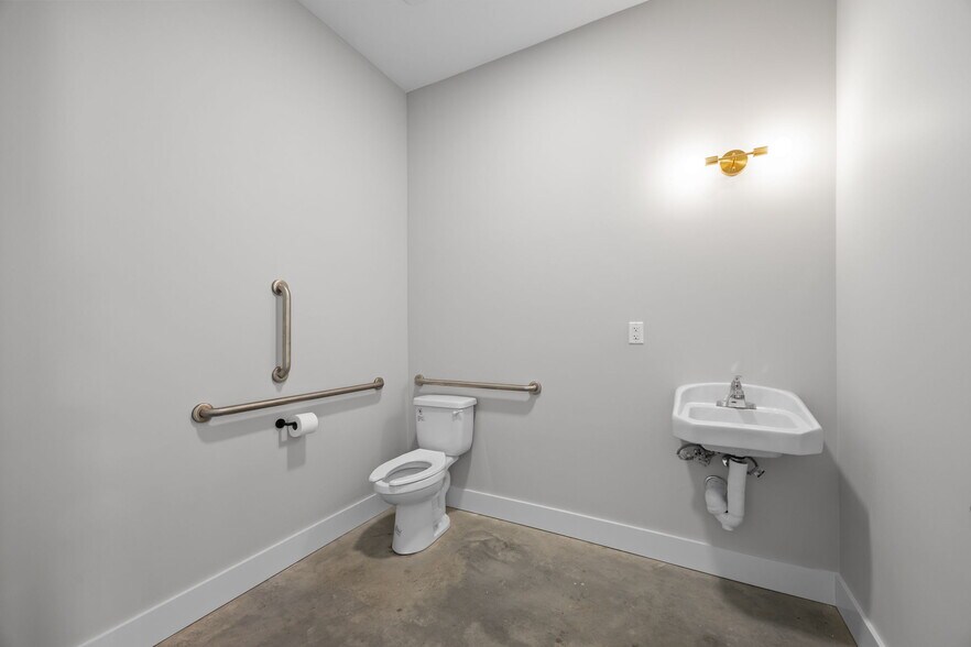 More Photos Of 315 Haywood Rd, Asheville Storefront Retail Residential For Sale