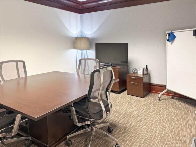 More Photos Of 9005 Overlook Blvd, Brentwood Coworking Space