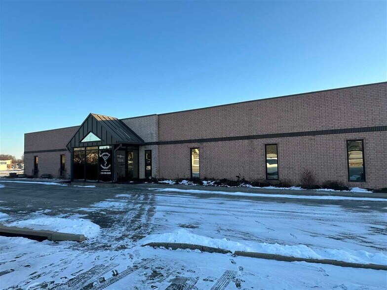 Primary Photo Of 850 22nd Ave, Coralville Office For Lease