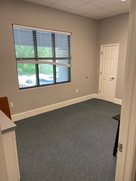 More Photos Of 335 Roselane St NW, Marietta Medical For Lease