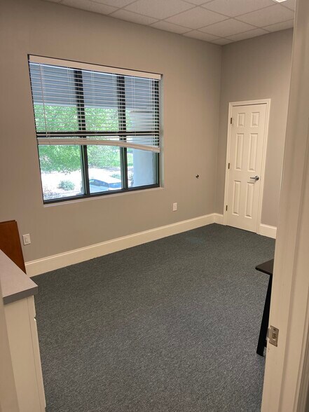 More Photos Of 335 Roselane St NW, Marietta Medical For Lease
