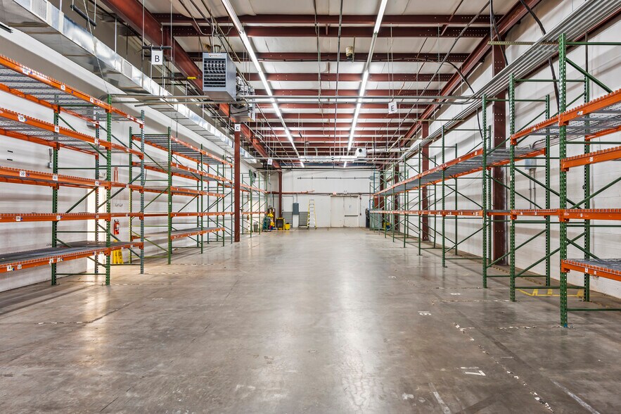 More Photos Of 4410 Indiana Ave, Winston-Salem Warehouse For Lease