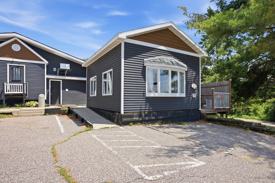 More Photos Of E13887 Highway DL, Merrimac Specialty For Sale