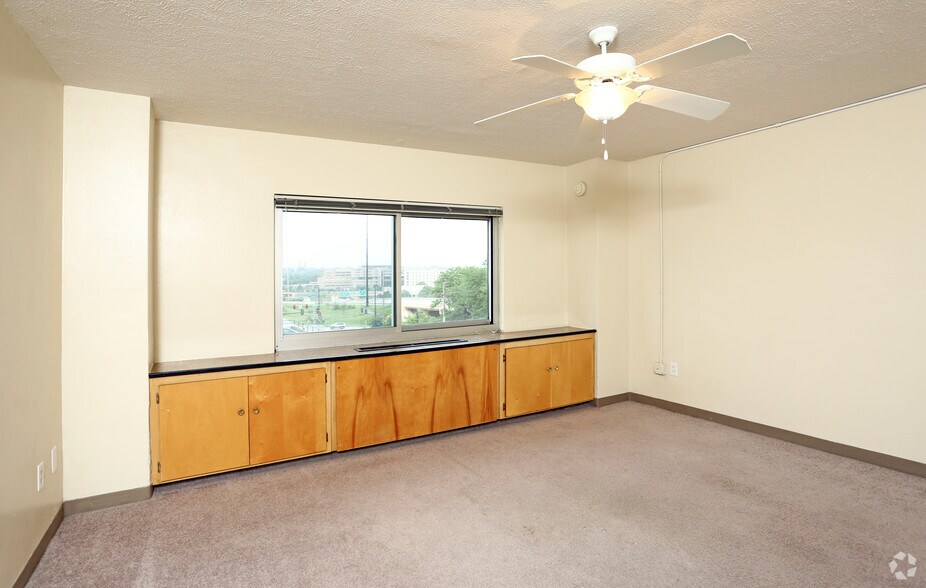 More Photos Of 320 N 22nd St, Omaha Apartments For Sale