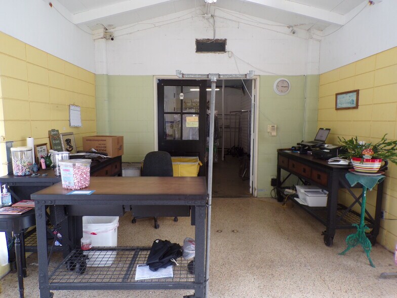 More Photos Of 150 2nd St NW, Winter Haven Office For Sale