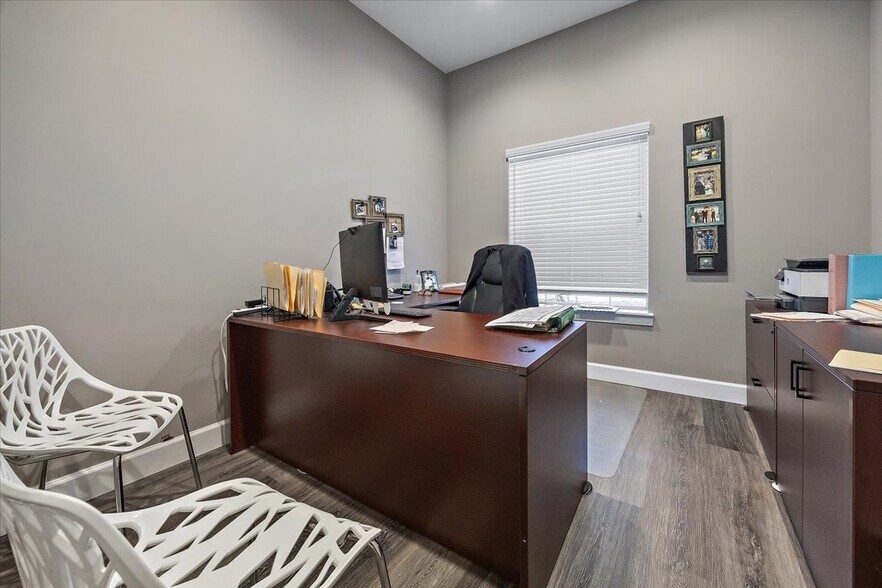 More Photos Of 9521 Shellie Rd, Jacksonville Medical For Lease