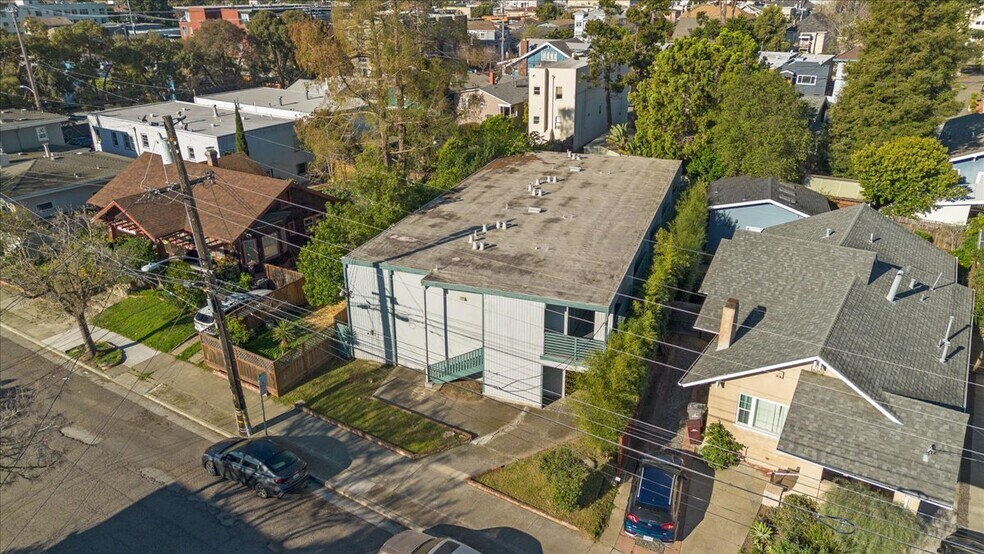 More Photos Of 4121 Opal St, Oakland Apartments For Sale