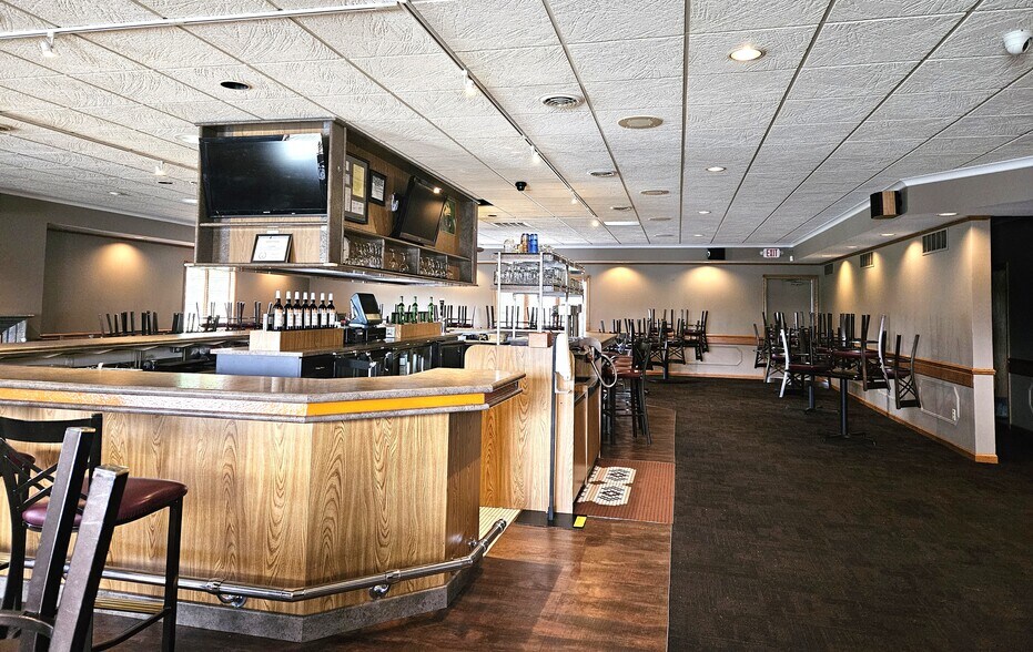 More Photos Of 5530 Gratiot Rd, Saginaw General Retail For Sale