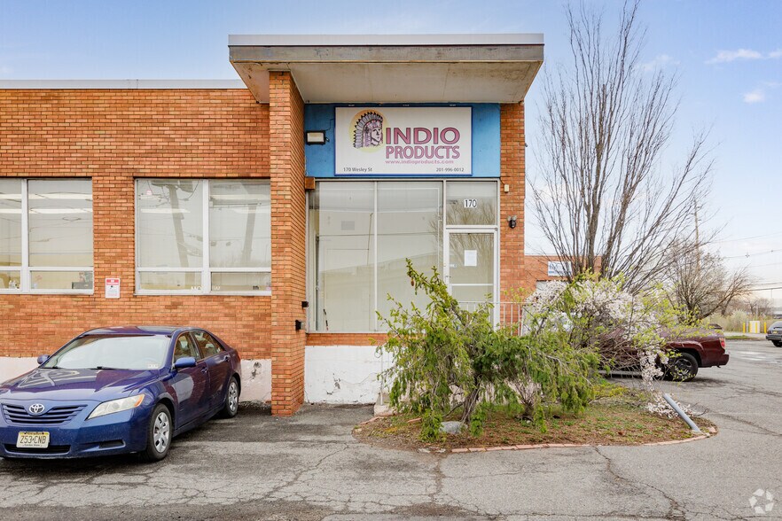 More Photos Of 170 Wesley St, South Hackensack Manufacturing For Lease