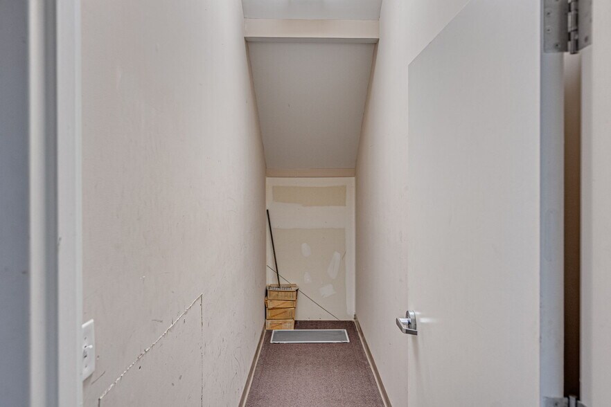 More Photos Of 1211 Bull St, Savannah Office Residential For Sale