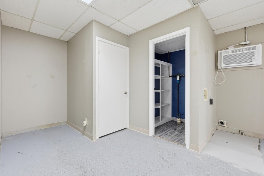 More Photos Of 2141-2149 W Park Blvd, Plano Unknown For Lease