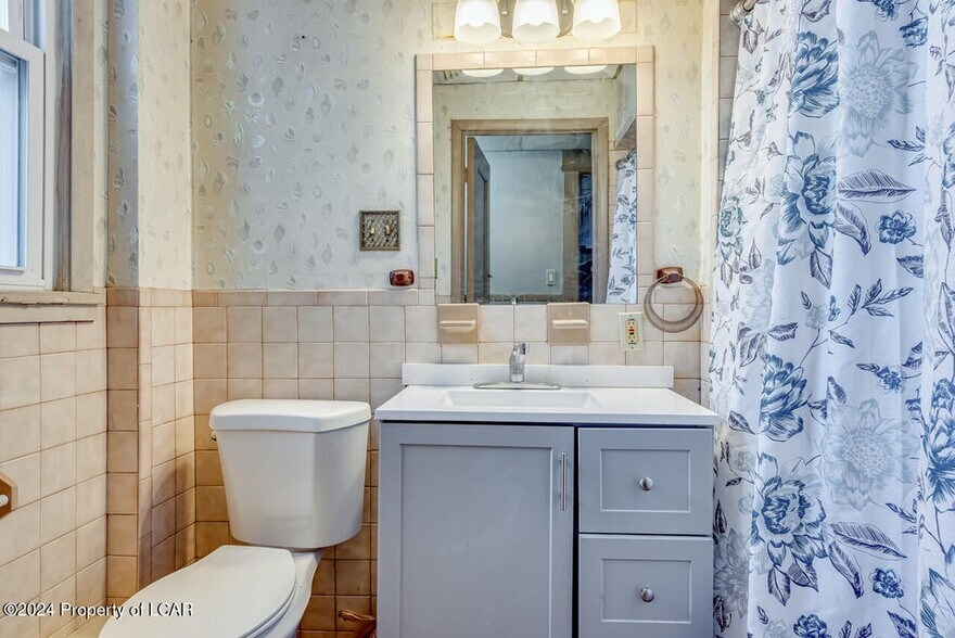 More Photos Of 215 George Ave, Wilkes Barre Storefront Retail Residential For Sale