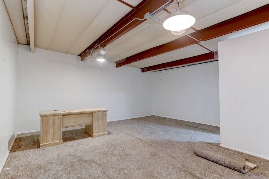 More Photos Of 1210 S El Paso St, Colorado Springs Warehouse For Lease