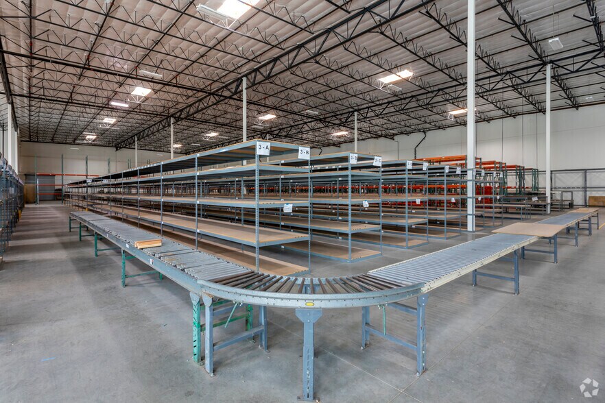 More Photos Of 1401 W Fairway Dr, Santa Maria Warehouse For Sale