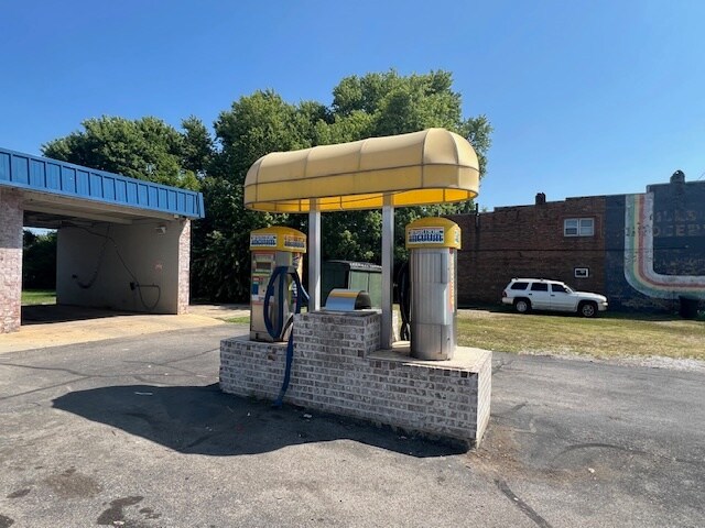 More Photos Of 410 W Lincoln St, Tullahoma Carwash For Sale