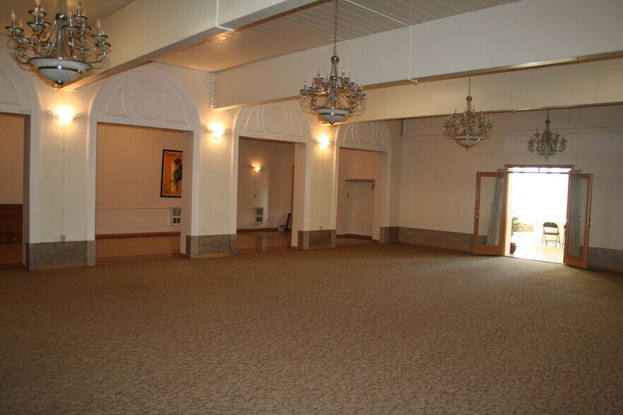 More Photos Of 1705 Main St, Baker City Apartments For Sale