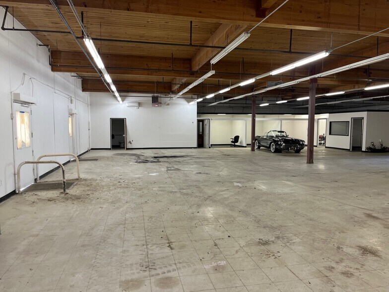 More Photos Of 1200 S Canyon Rd, Ellensburg Auto Dealership For Sale