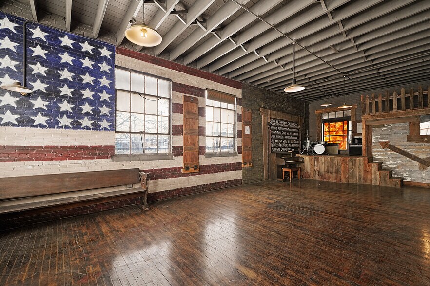 More Photos Of 424 Walbridge St, Kalamazoo Industrial For Sale