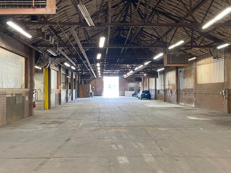 More Photos Of 314 Water Ave, Bellefontaine Manufacturing For Sale