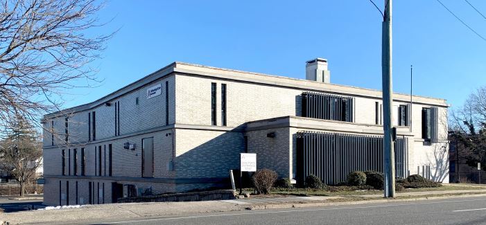 Primary Photo Of 226 Clinton St, Hempstead Medical For Lease