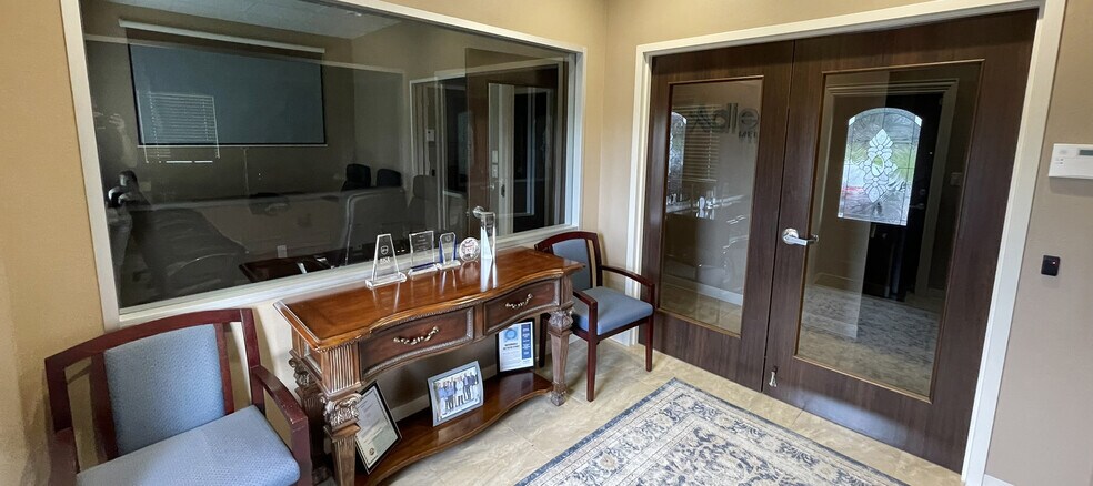 More Photos Of 12234 Shadow Creek Pky, Pearland Medical For Sale