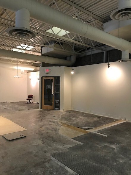 More Photos Of 1201 Harmon Pl, Minneapolis Office For Lease