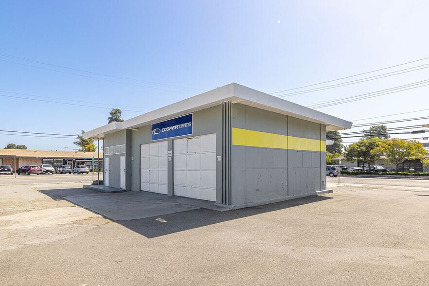 More Photos Of 753 E Lake Ave, Watsonville Freestanding For Sale