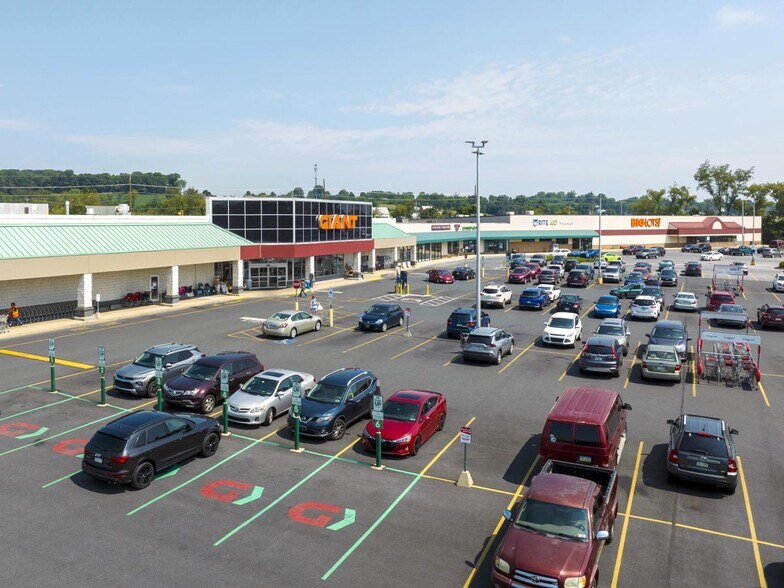 More Photos Of 481 W Penn Ave, Cleona Unknown For Lease