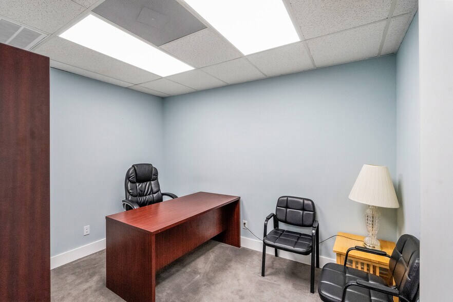 More Photos Of 1615 14th Ave, Vero Beach Medical For Sale