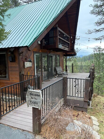 Primary Photo Of 45 Rainbow Ridge rd, Garden Valley Specialty For Sale
