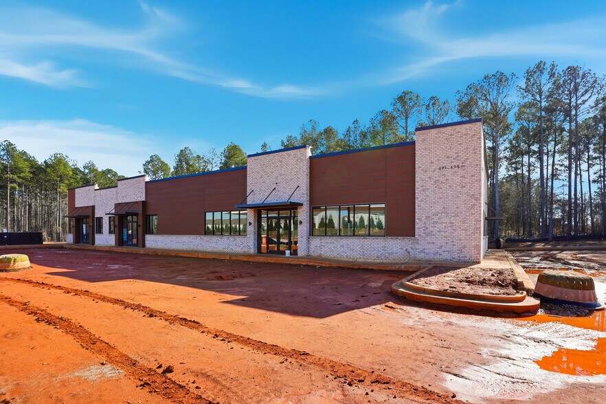 More Photos Of 691-695 Bridges rd, McDonough General Retail For Lease
