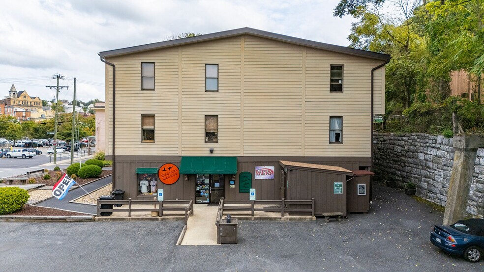 More Photos Of 50 Middlebrook Ave, Staunton Storefront For Sale