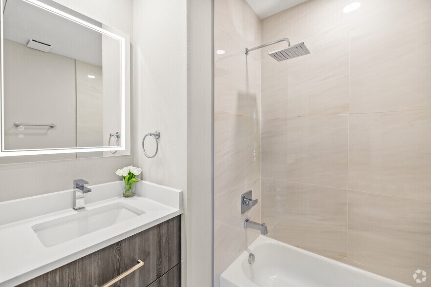 More Photos Of 123 Merritt St, Fort Worth Apartments For Sale