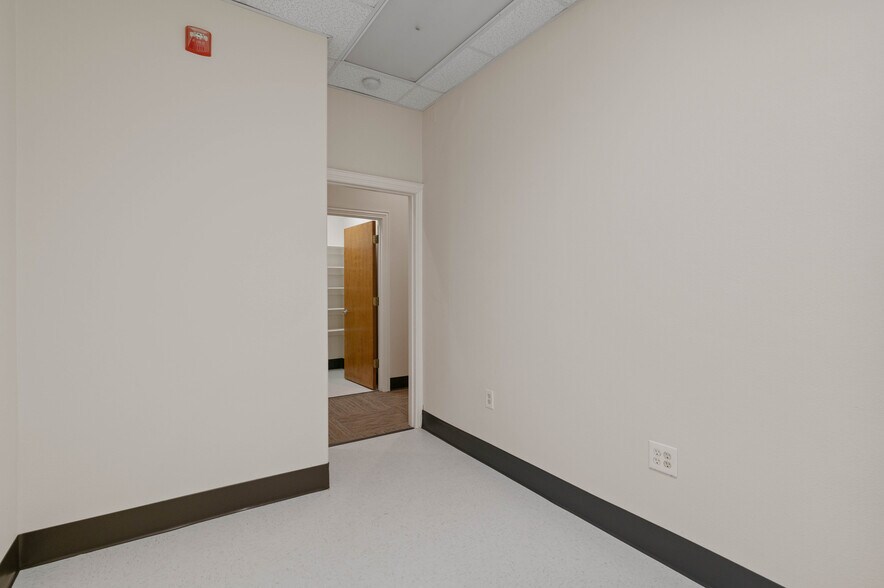 More Photos Of 3605 Interstate 30, Mesquite Medical For Lease