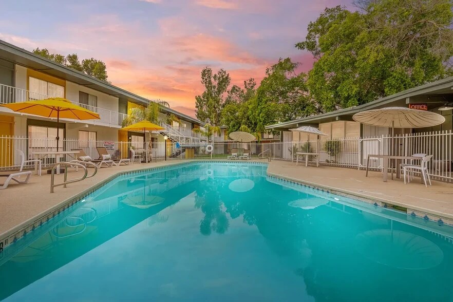 More Photos Of 4404 W Bethany Home Rd, Glendale Apartments For Sale