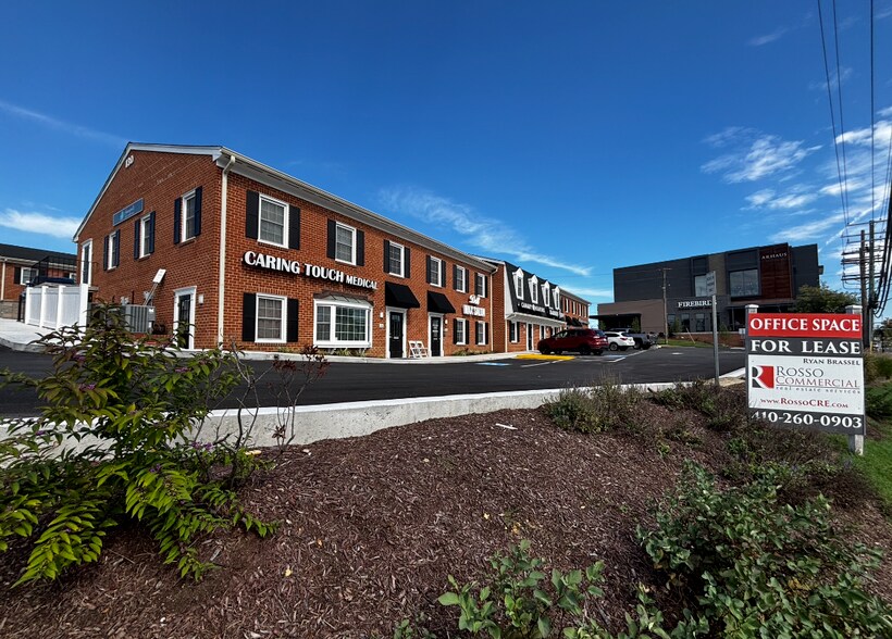 More Photos Of 130-134 Holiday Ct, Annapolis Office For Lease