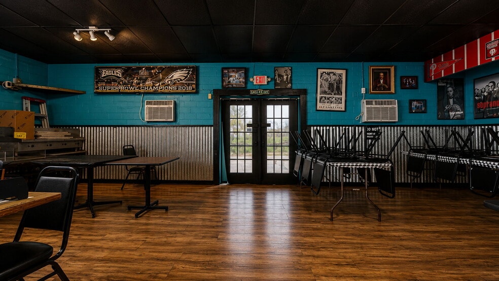 More Photos Of 3314 Surfside Blvd, Corpus Christi Restaurant For Sale