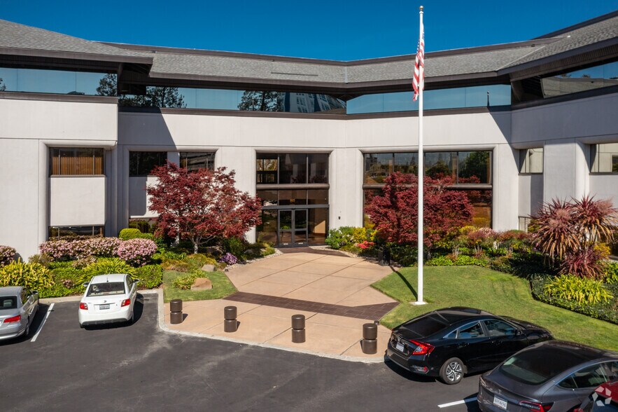More Photos Of 805 Veterans Blvd, Redwood City Office For Lease