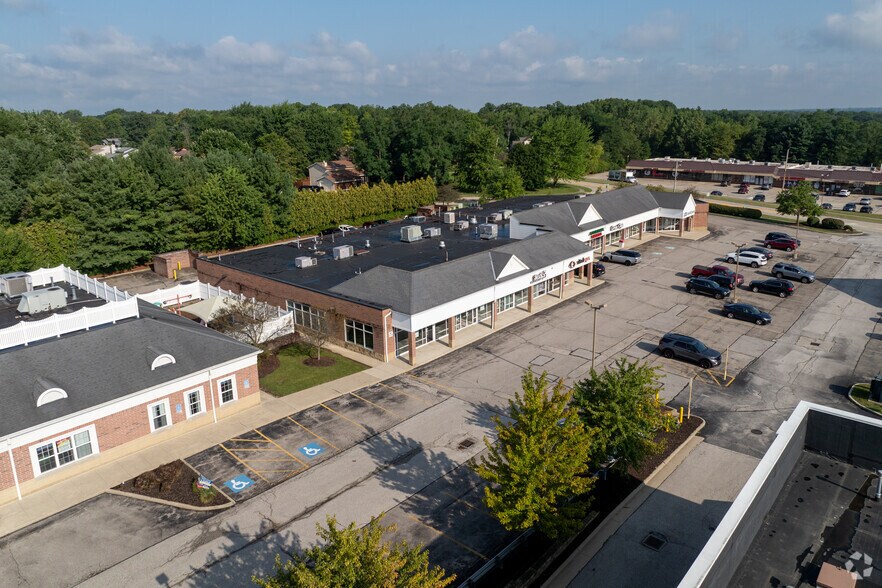 More Photos Of 19712-19844 W 130th St, Strongsville General Retail For Lease