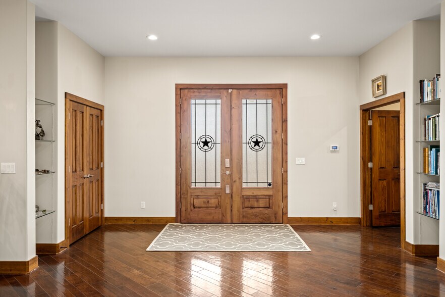 More Photos Of 145 State Loop 92, La Grange Specialty For Sale