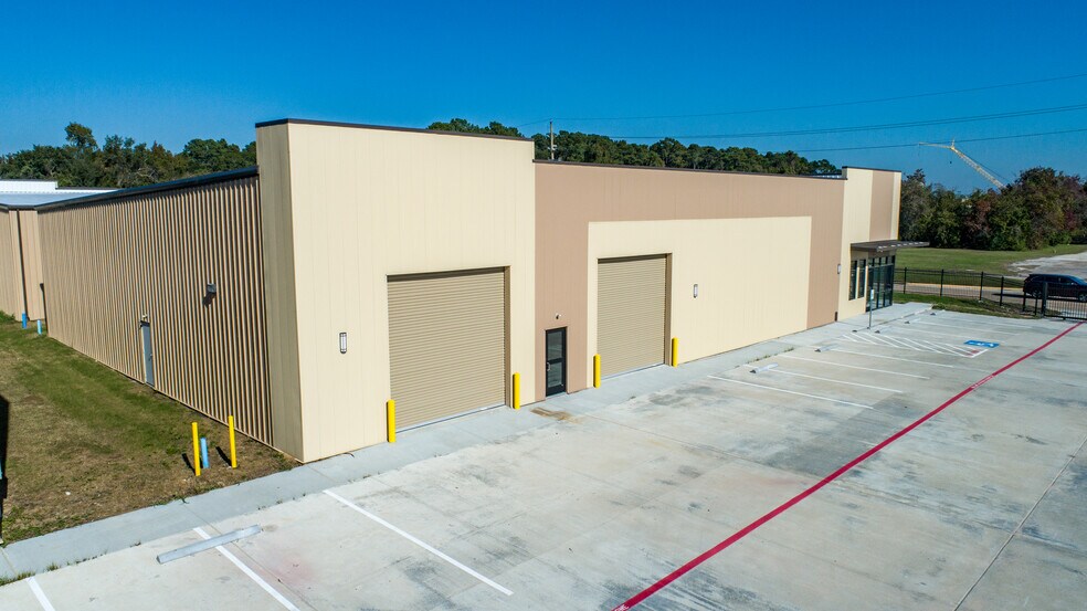 More Photos Of 11811 Champion Forest Dr, Houston Unknown For Lease