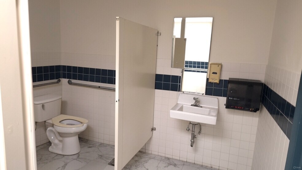 More Photos Of 43 E Bridge St, Spring City Unknown For Lease